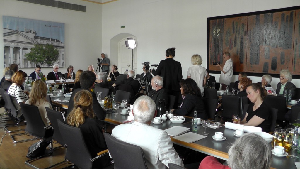 Volles Rathaus bei der historisch bezeichneten Pressekonferenz